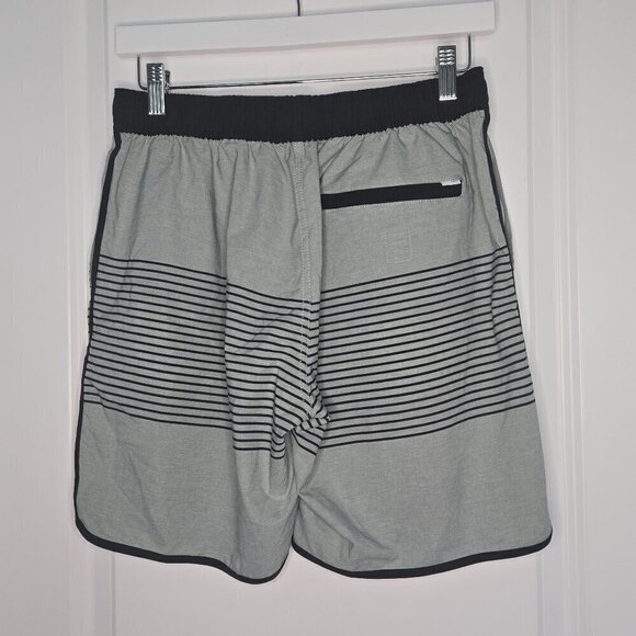 Vuori Men's Banks Shorts 7.5" -  S Greyish Blue Striped - Picture 2 of 4